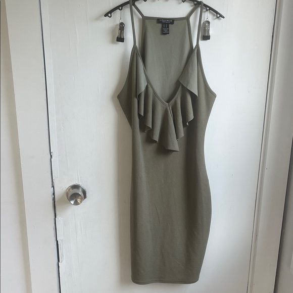 Streetwear Society Olive Mini Dress with Ruffles Size Medium - Picture 1 of 5